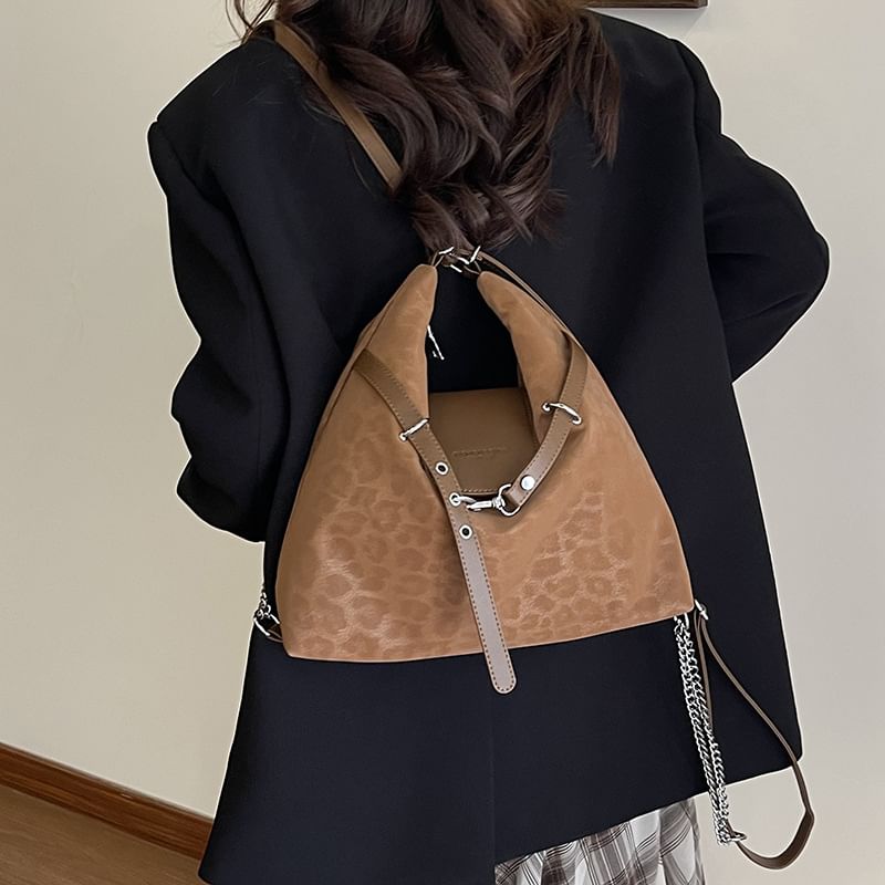 Leopard Patterned Buckled Shoulder Bag