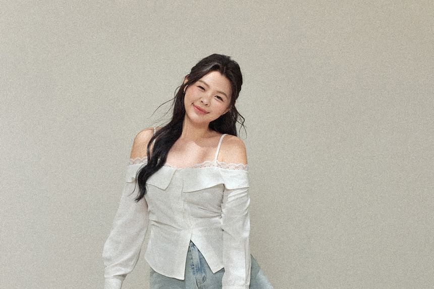 Long-Sleeve Cold-Shoulder Plain Lace Trim Blouse / High Rise Fringed Washed Denim Midi A-Line Skirt