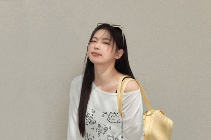 Plus Size Long-Sleeve V-Neck Cat Print T-Shirt / High Waist Mini Skirt