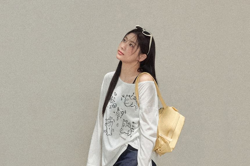 Plus Size Long-Sleeve V-Neck Cat Print T-Shirt / High Waist Mini Skirt