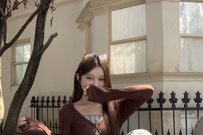 Plain Crop Cardigan / Sleeveless Plaid Midi A-Line Dress
