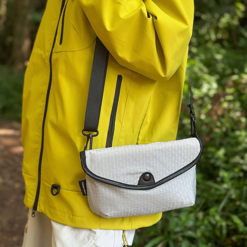 Plaid Flap Crossbody Bag