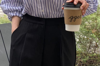 Collared Striped Long-Sleeve Button-Down Shirt