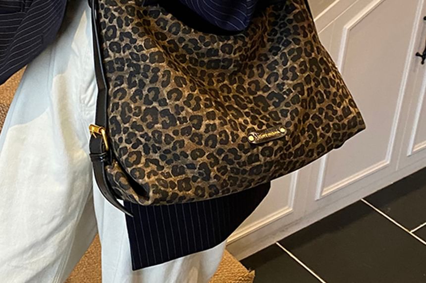 Leopard Print Faux Leather Crossbody Bag