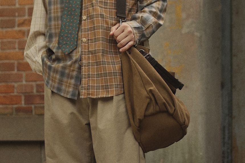 Plain Buckled Messenger Bag