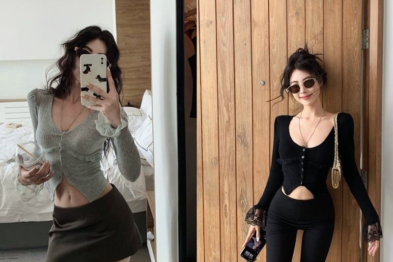Scoop Neck Lace Button Crop Slim Fit Tee