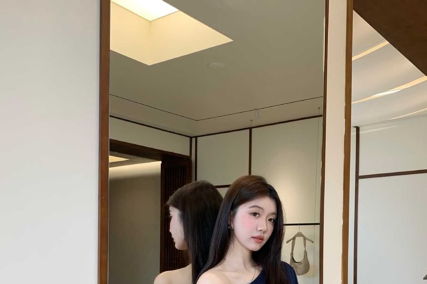 Off-Shoulder Solid Sweatshirt + Drawstring Waist Mini Pencil Skirt Ensemble