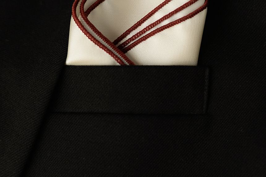 Contrast Trim Pocket Square