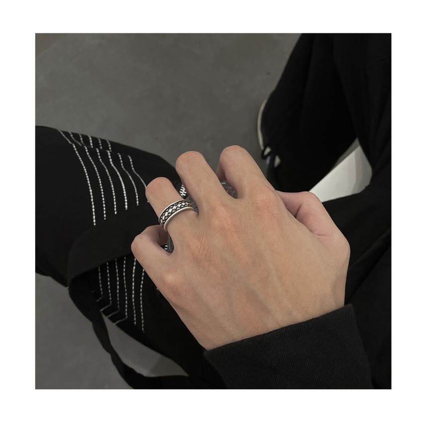 Silver Tone Engraved Ring