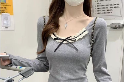 Scoop Neck Lace Trim T-Shirt