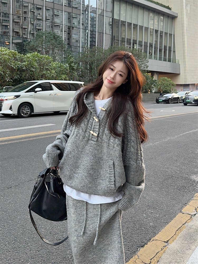Toggle Cable Knit Hoodie & Drawstring Waist Midi Straight Skirt