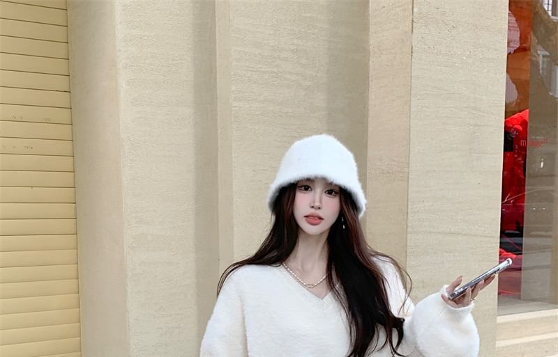 V-Neck Solid Asymmetrical Fringe Sweater / High Rise Mesh Midi Mermaid Skirt