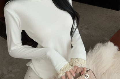 Round Neck Lace Trim T-Shirt
