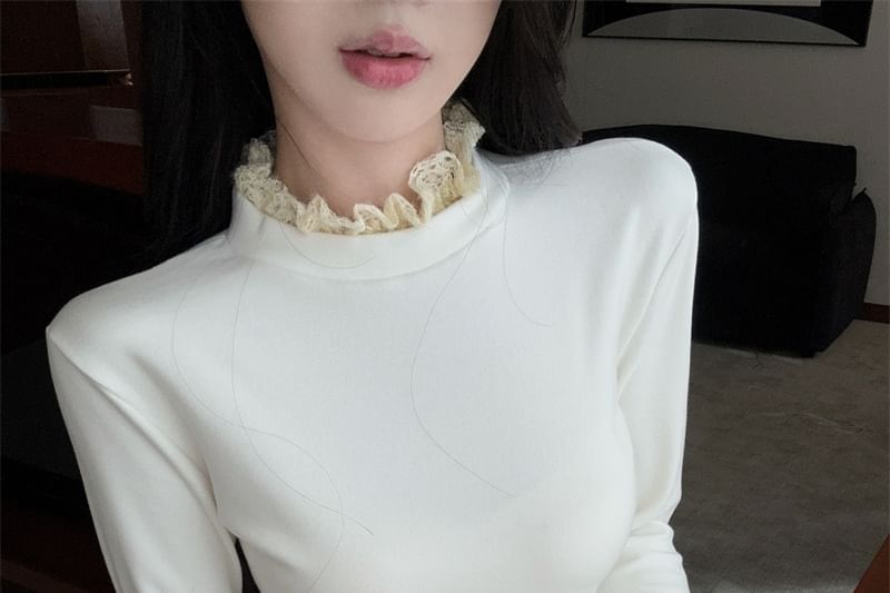 Round Neck Lace Trim T-Shirt