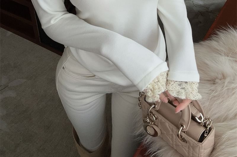Round Neck Lace Trim T-Shirt