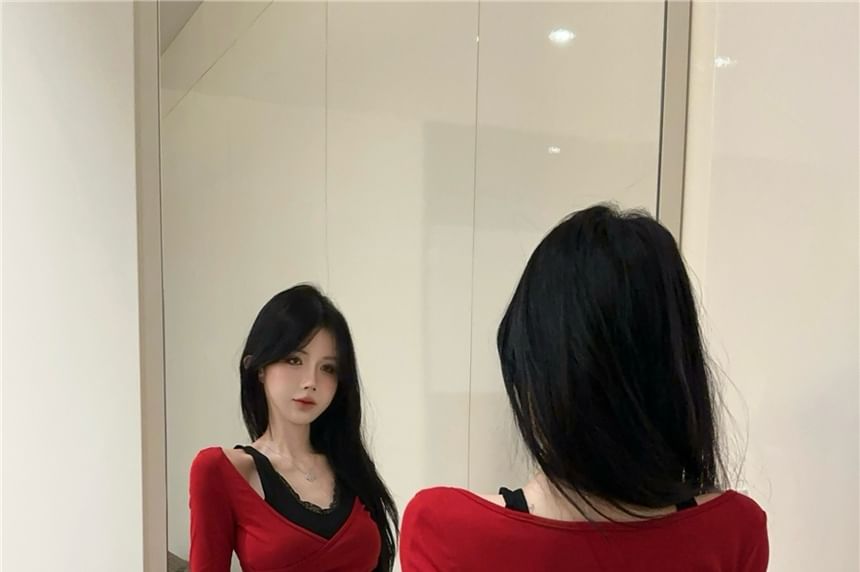 V-Neck Mock Two Piece Lace Trim Wrap Top