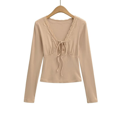 Lace Accent V-Neck Long Sleeve Tee