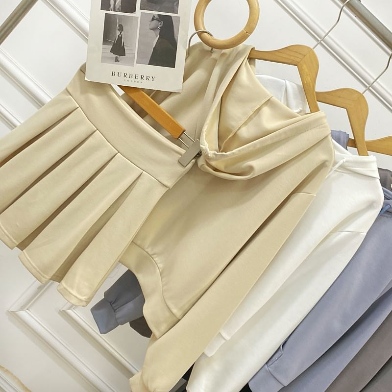 Zip Hoodie & High Waist Pleated Mini Skirt Outfit