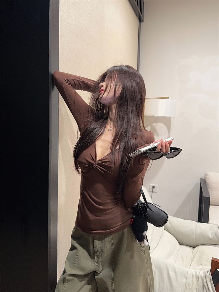 Twisted V-Neck Long-Sleeve Tee in Solid Hue