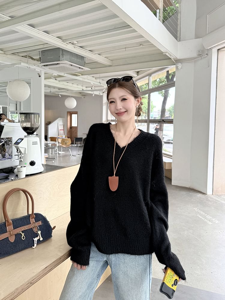 Relaxed V-Neck Knit Sweater with Solid Color