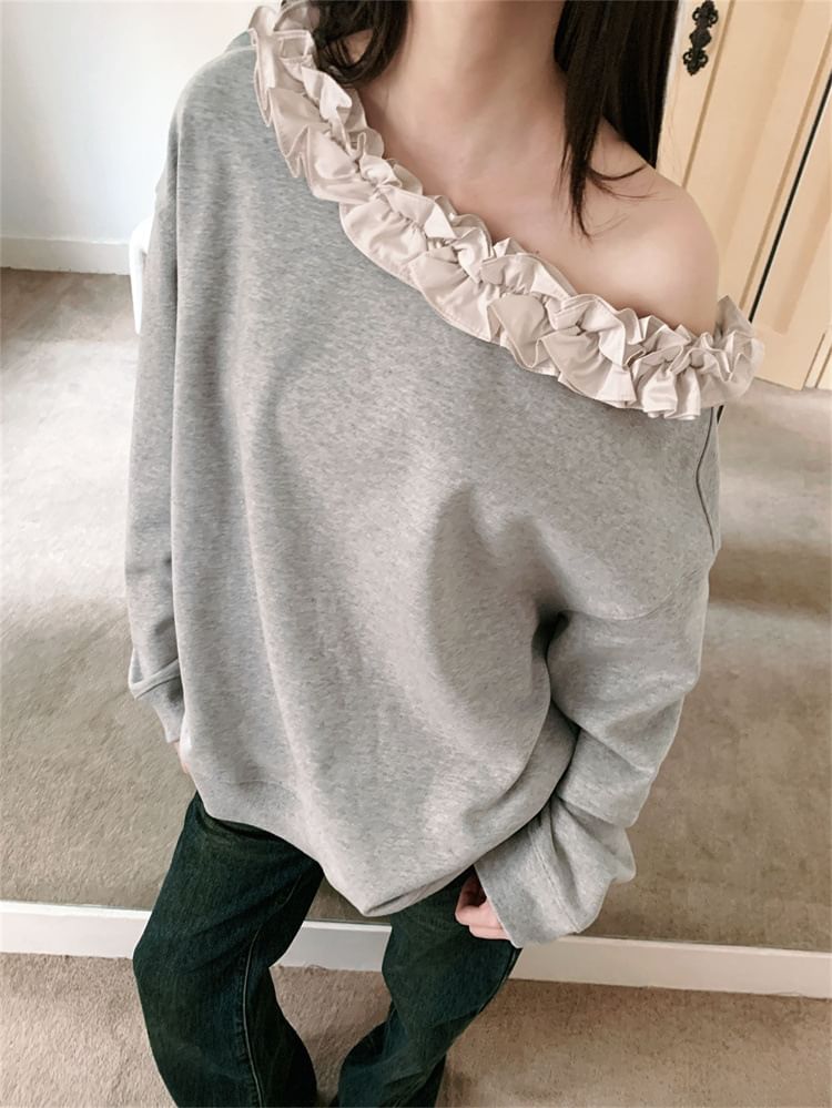 Asymmetric Ruffle Sweatshirt with One Shoulder