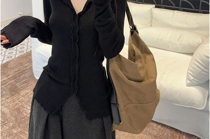 Ribbed Knit V-Neck Top with Scalloped Hem and Long Sleeves