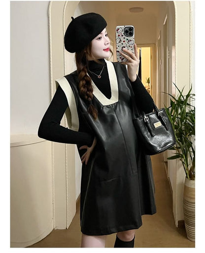 Maternity Turtleneck Knit Top with Long Sleeves