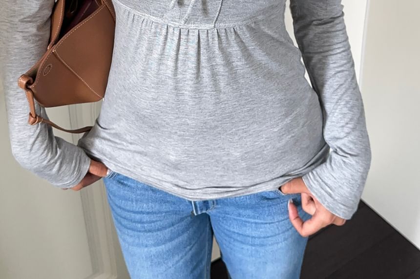 Scoop Neck Solid Top with Long Sleeves