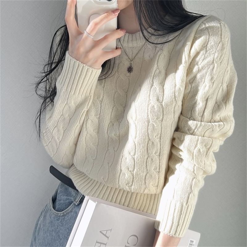 Cropped Cable Knit Round Neck Sweater
