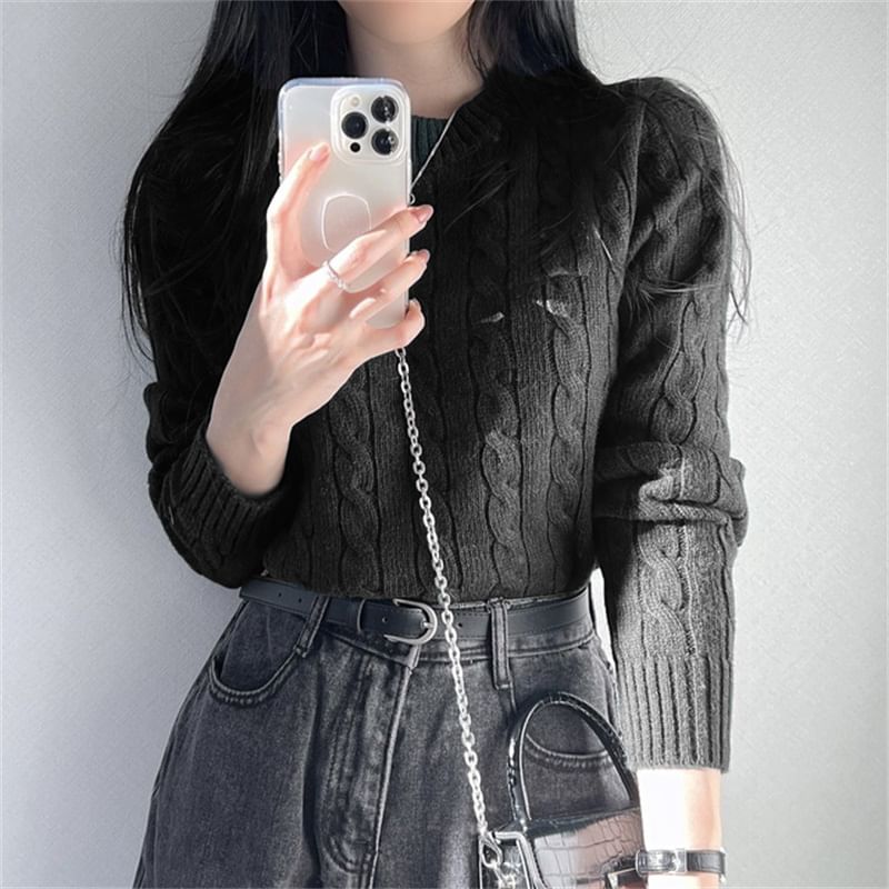 Cropped Cable Knit Round Neck Sweater