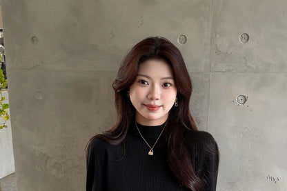 Plain Knit Pullover with Mock Neck