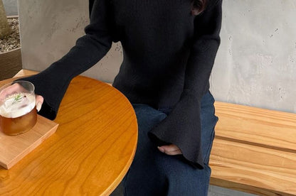 Plain Knit Pullover with Mock Neck