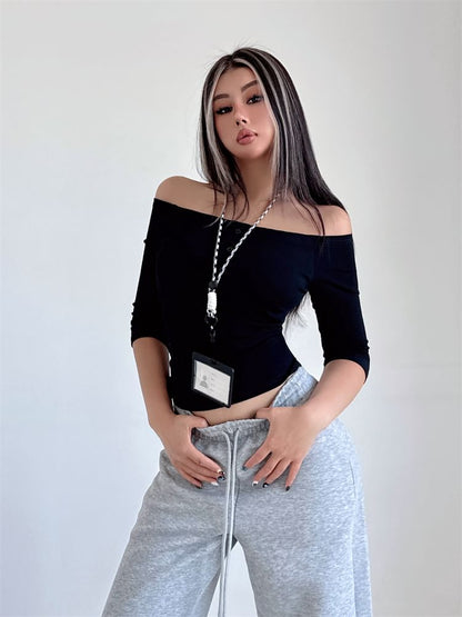 Trendy 3/4-Sleeve Off-Shoulder Fitted Crop Blouse