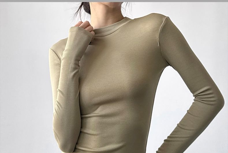Slim Fit Crop Tee Mock Neck Long Sleeve