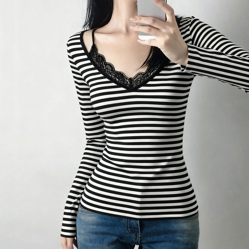 Long Sleeve V-Neck Striped Mock Two Piece Lace Trim Top
