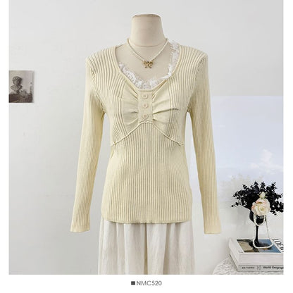 Round Neck Ruched Knit Top with Lace Panels