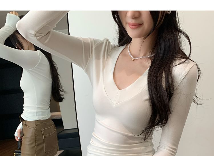 Classic V-Neck Long Sleeve Tee