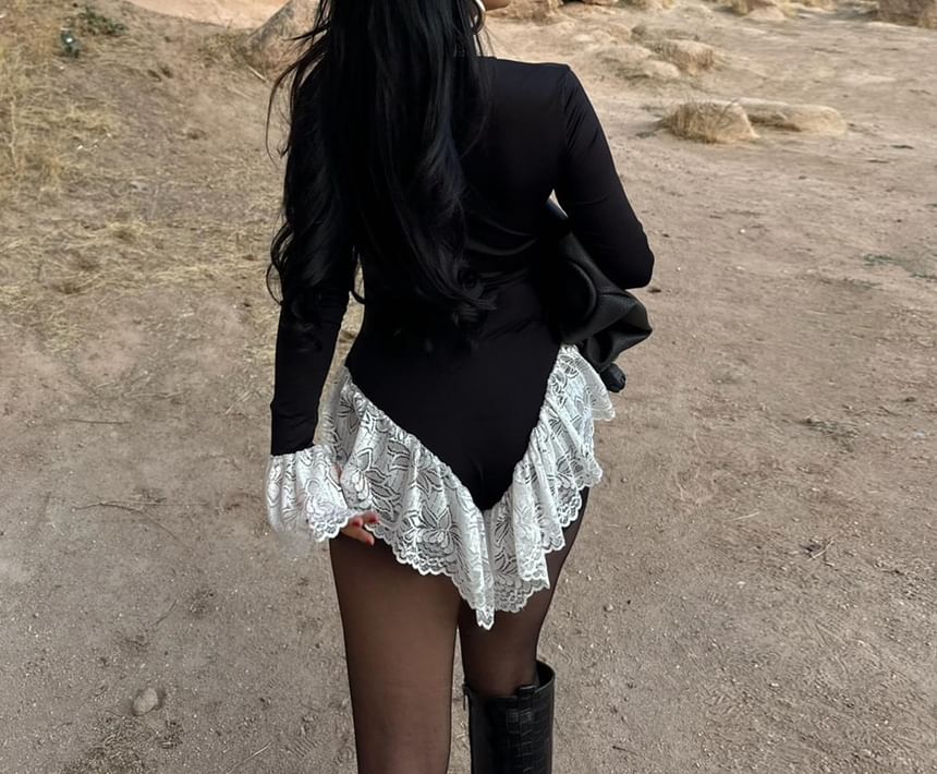 Long Sleeve Scoop Neck Panel Lace Bodysuit Top