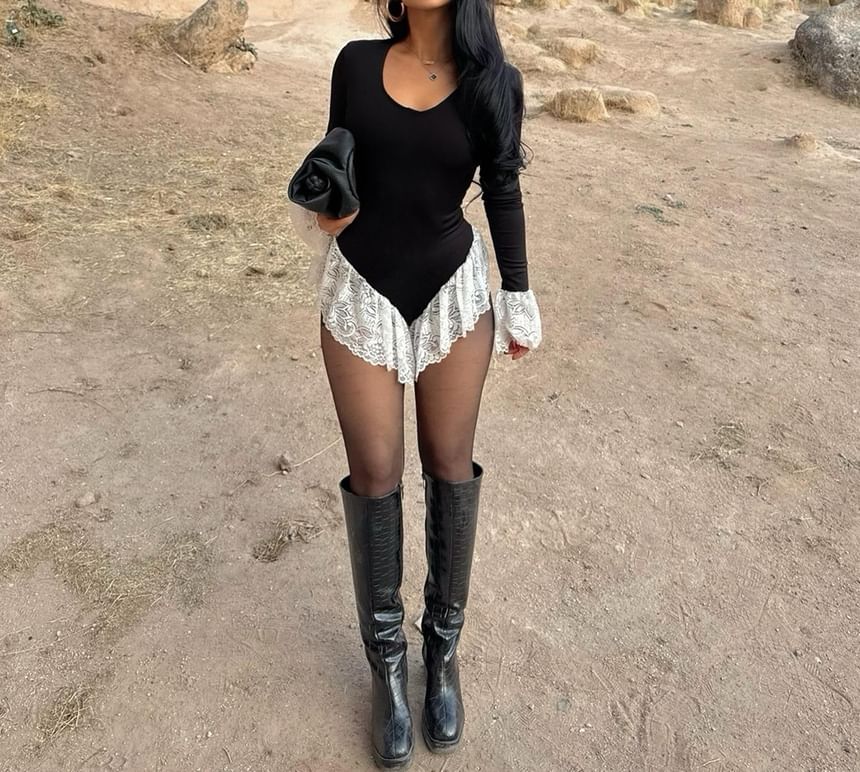 Long Sleeve Scoop Neck Panel Lace Bodysuit Top