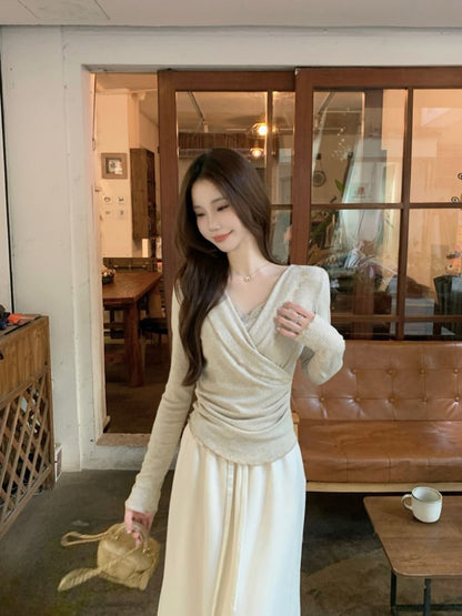 Long-Sleeve V-Neck Lace Trim Wrap Tee