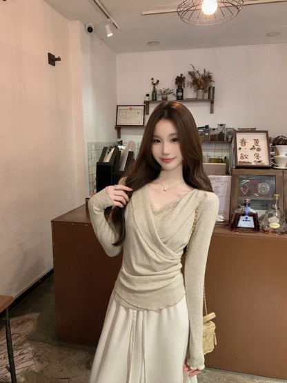 Long-Sleeve V-Neck Lace Trim Wrap Tee