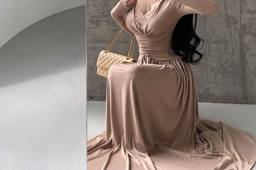 Long-Sleeve V-Neck Lace Panel Plain Maxi A-Line Dress