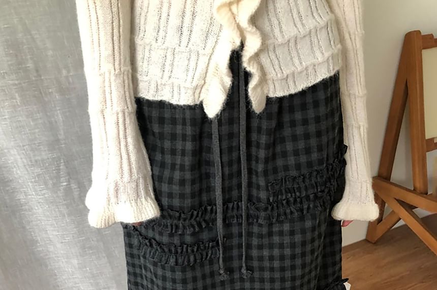 Gingham Ruffle Straight Skirt