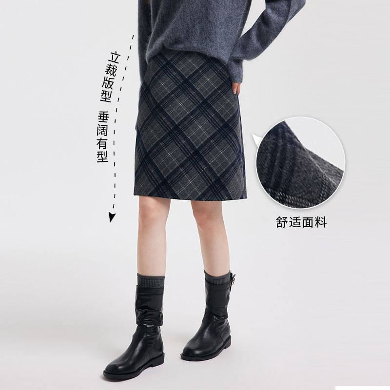 Mid Rise Tartan Pencil Skirt
