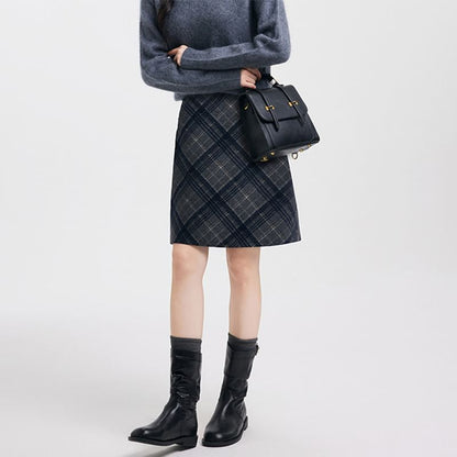 Mid Rise Tartan Pencil Skirt