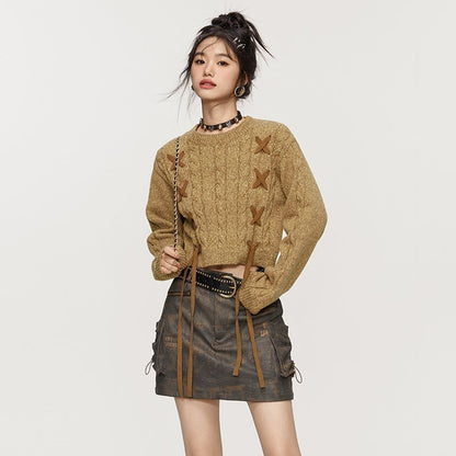 Crew Neck Plain Lace-Up Cropped Sweater