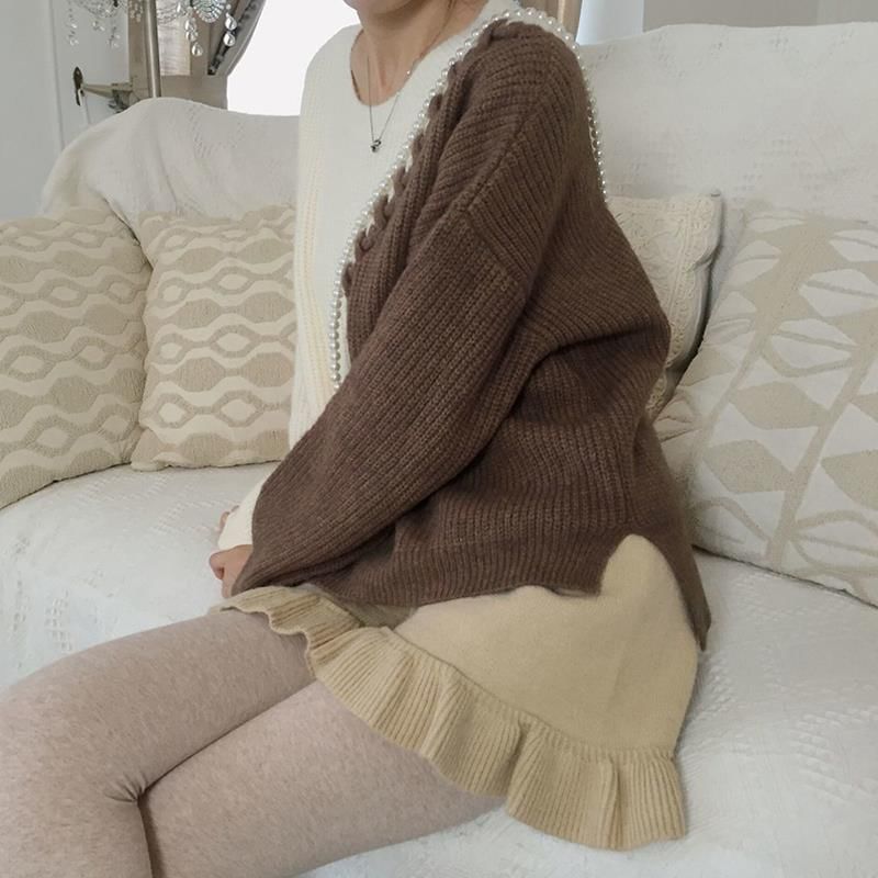 Round Neck Two Tone Lace-Up Sweater