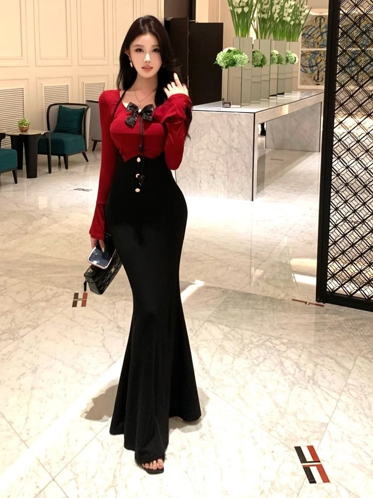 Set: Long-Sleeve Off Shoulder Top + Halter Neck Plain Maxi Mermaid Dress