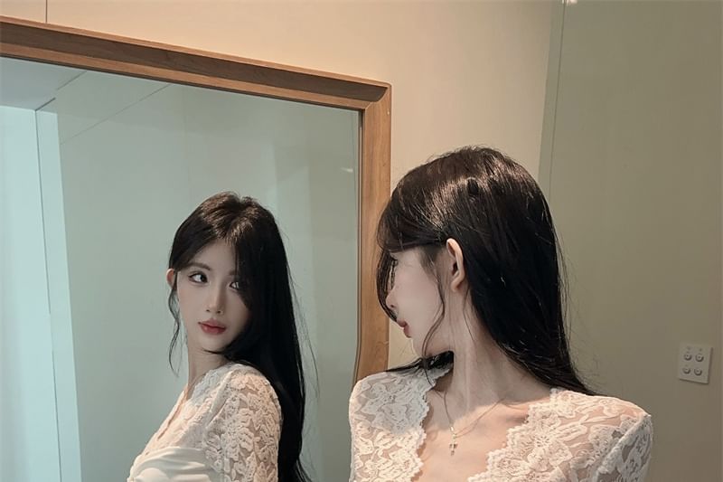 Long-Sleeve V-Neck Lace Panel Top