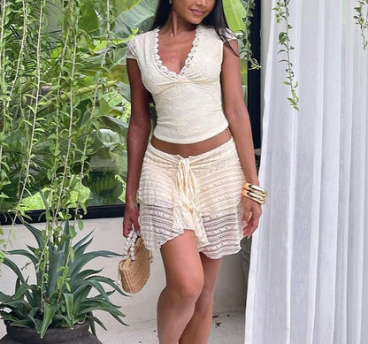 Cap Sleeve V-Neck Lace Slim-Fit Crop Top